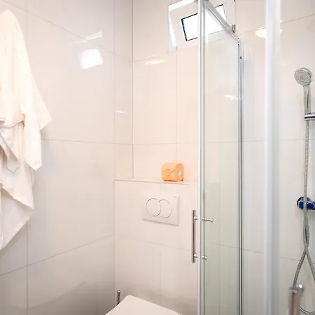 Feelhvar Along Bluelagoon Apartment