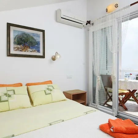 Apartment Feelhvar Along Bluelagoon