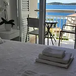 Feelhvar Along Bluelagoon * هفار