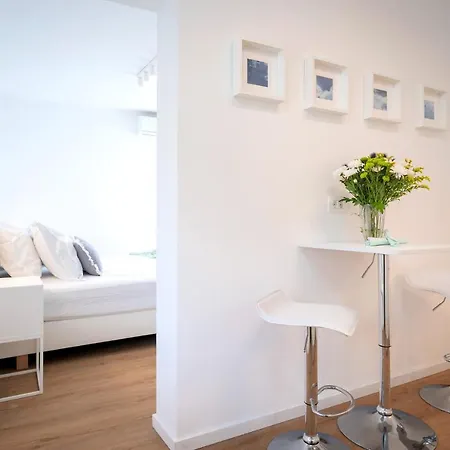 Feelhvar Along Bluelagoon Διαμέρισμα Χβαρ