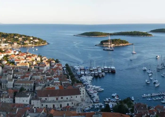 Appartamento Feelhvar Along Bluelagoon *