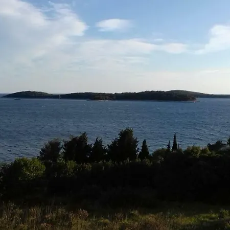 Feelhvar Along Bluelagoon