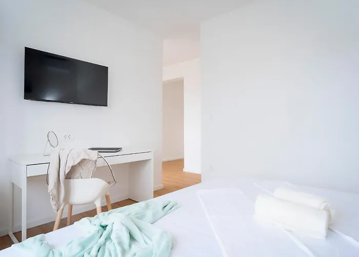 Διαμέρισμα Feelhvar Along Bluelagoon